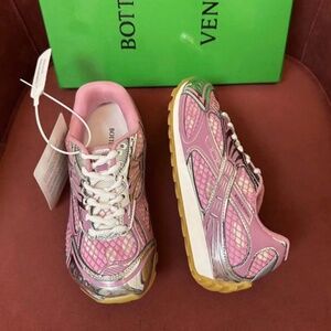 Bottega Veneta Orbit Pink/Silver